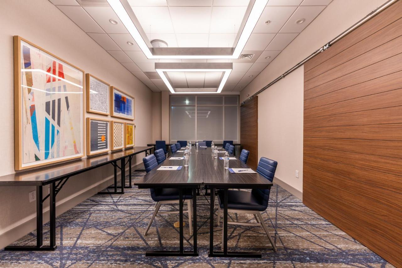 Holiday Inn Express & Suites Charlottesville By Ihg Kültér fotó