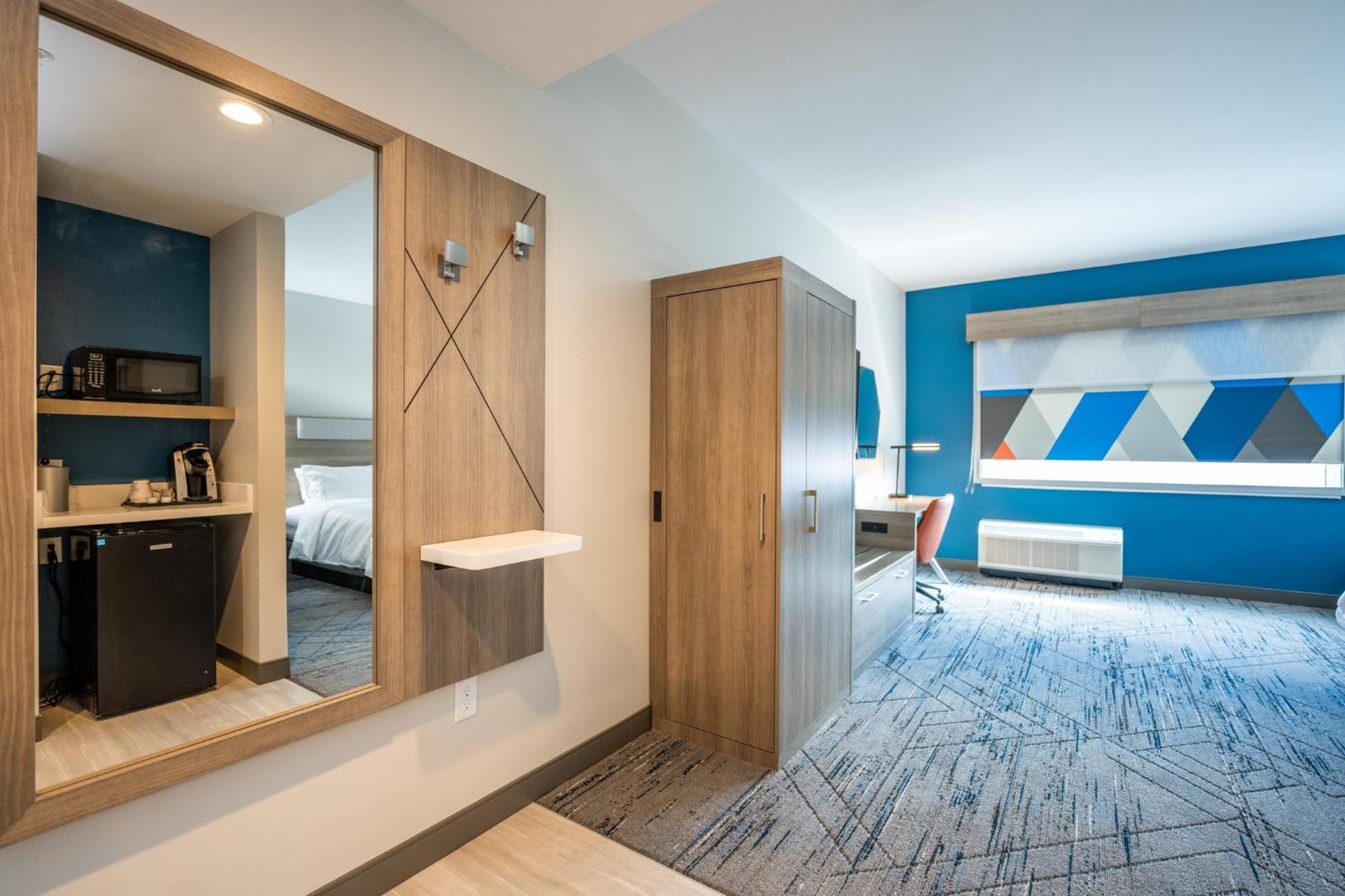 Holiday Inn Express & Suites Charlottesville By Ihg Kültér fotó
